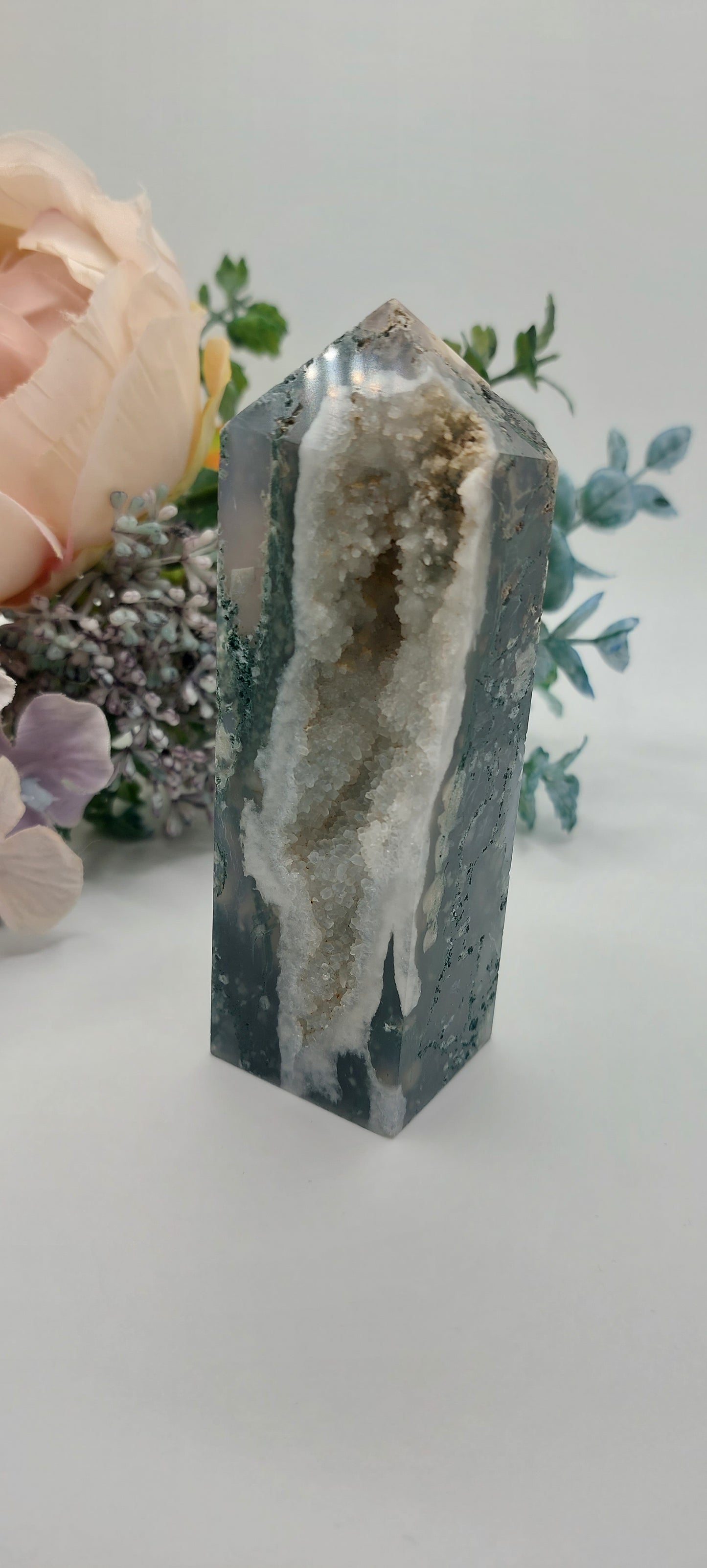 Moss Agate Druze Tower